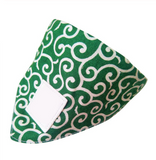 bandana triangulaire en vert, des motifs spéciaux a un style japonais traditionnel