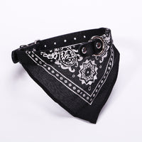 Adjustable dog bandana collar