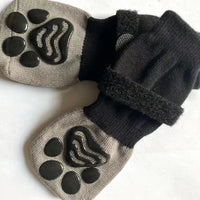 Non-slip protective socks for dogs 