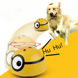 jouet interactif pour chien avec détecteur infrarouge qui fait du bruit jaune avec un chien qui court